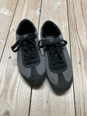 Puma Gray and Black Low-Profile Lace-Up Sneakers